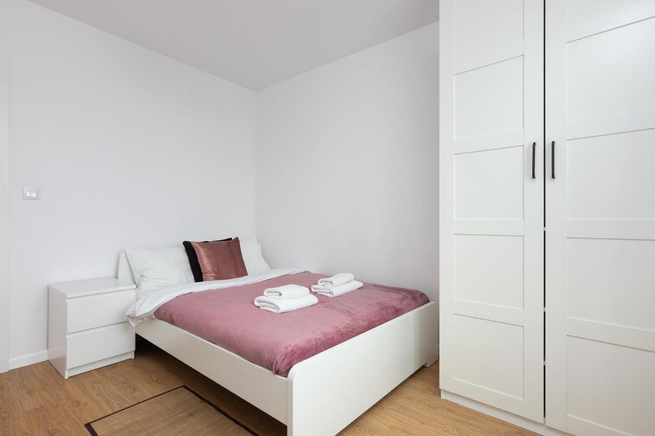 Family Apartment Nearto Old Town Vermelo By Neartopl Krakau Buitenkant foto